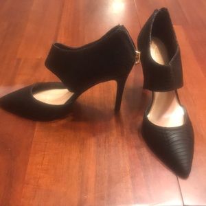 Jessica Simpson black dress shoes